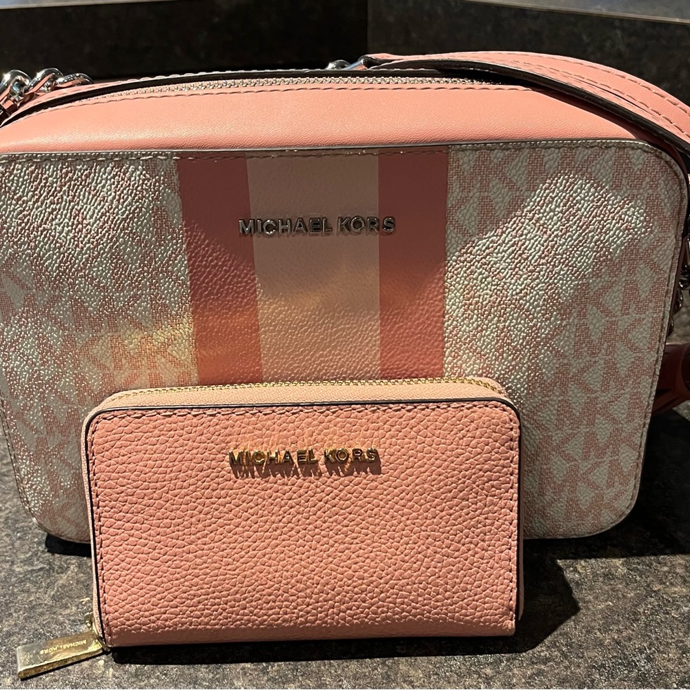 Michael Kors Pink and Cream Women's Bag Set